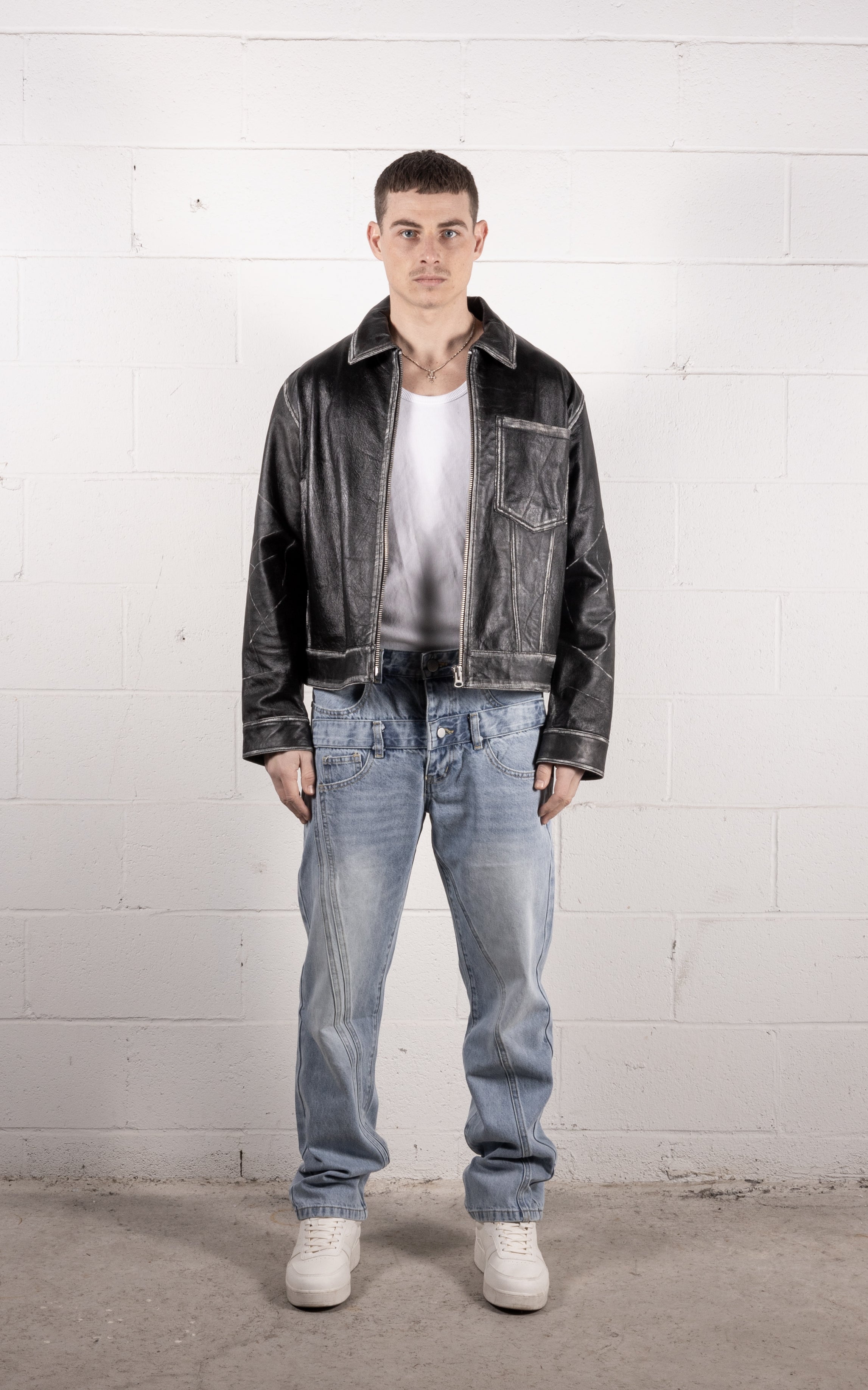 [#216] : Straight Fit Denim - Whisker Classic Blue - 32