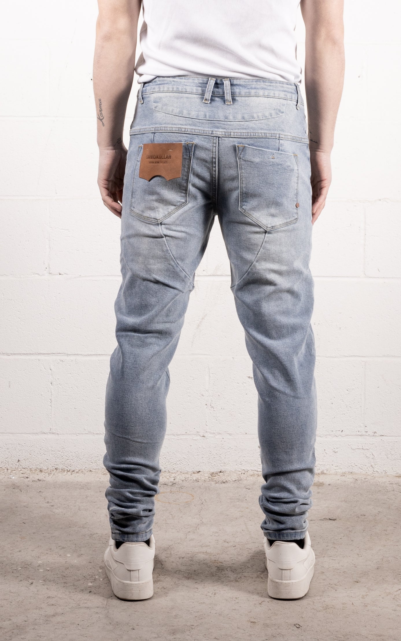 [#221] : Skinny Fit Denim - Whisker Blue - 32