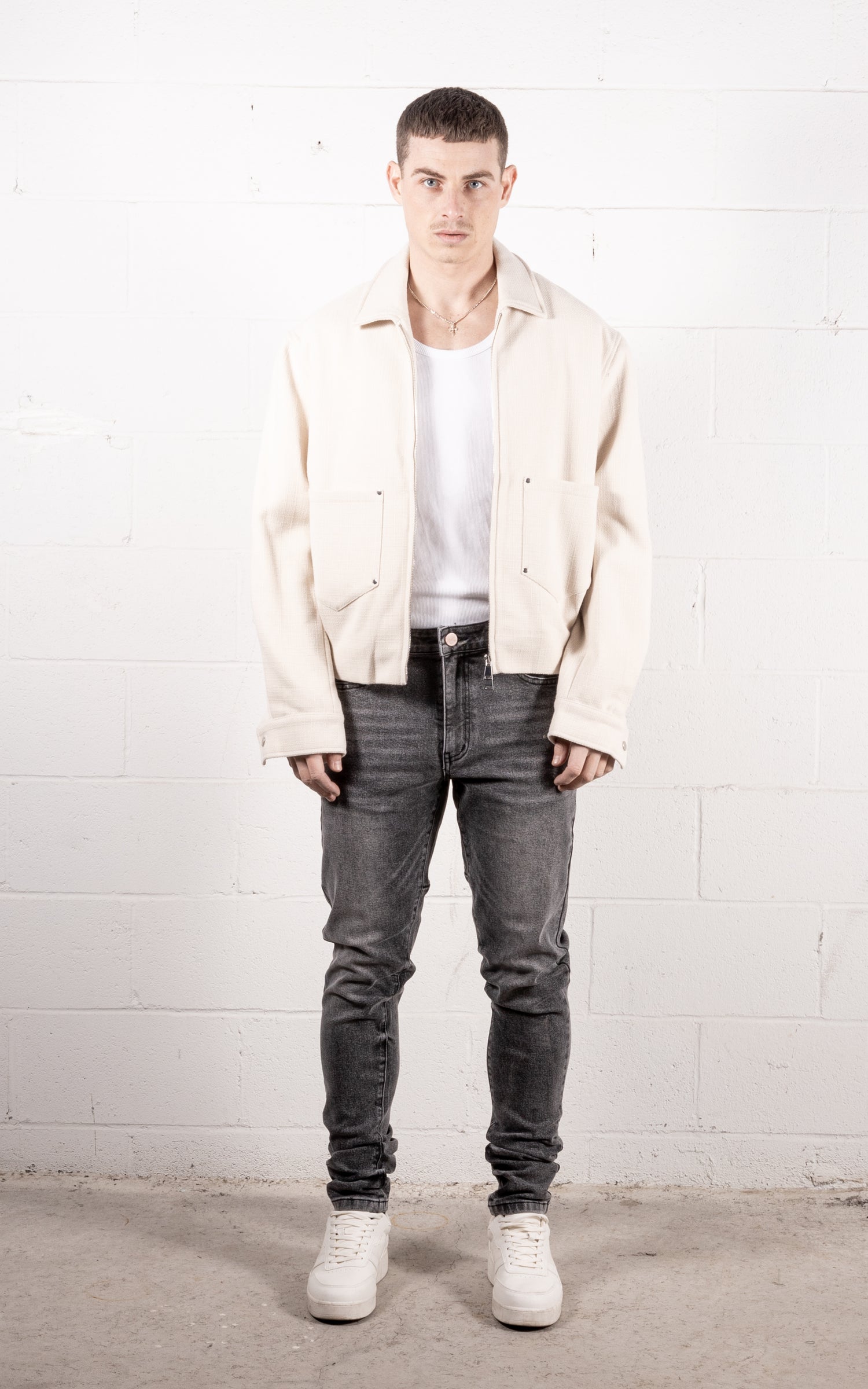 [#217] : Straight Fit Denim - Whisker Classic Grey - 32