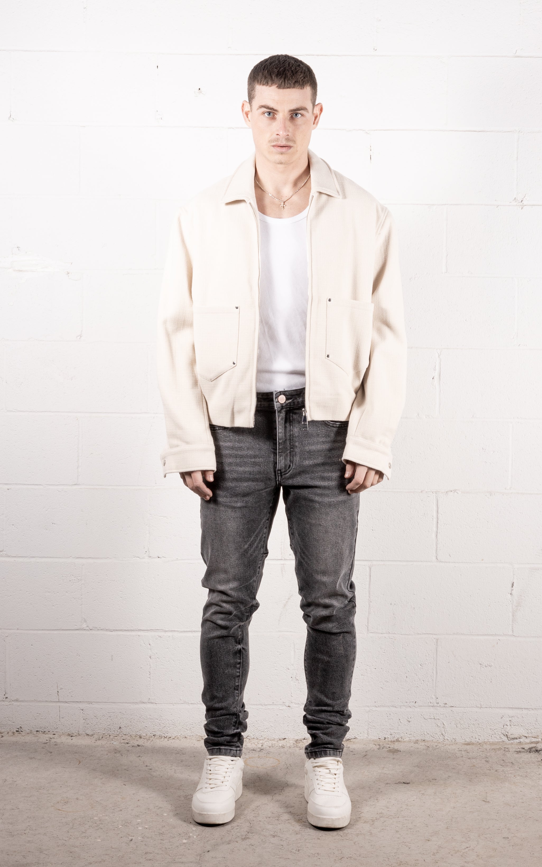[#217] : Straight Fit Denim - Whisker Classic Grey - 32