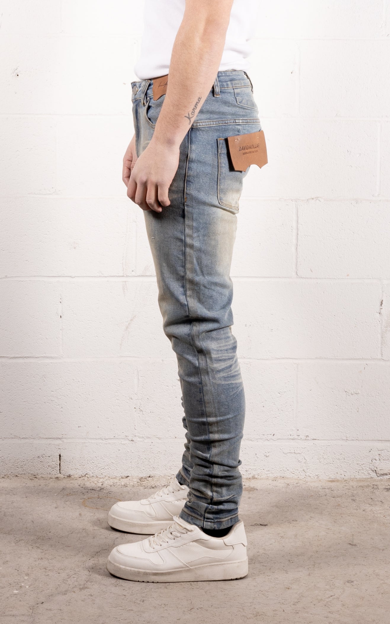 [#116] : Skinny Fit Denim – Whisker Blue – 32
