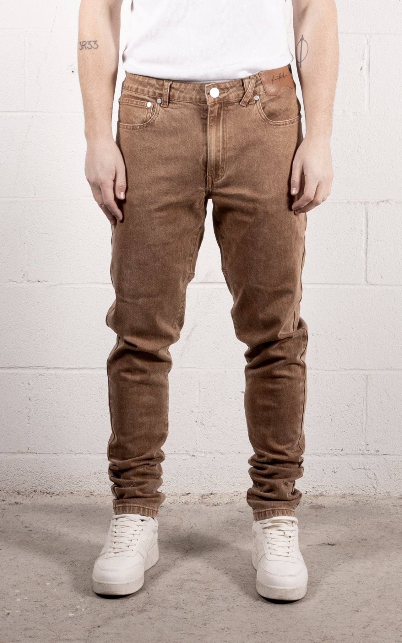 [119] : Skinny Fit Denim – Brown – 32 - BDK