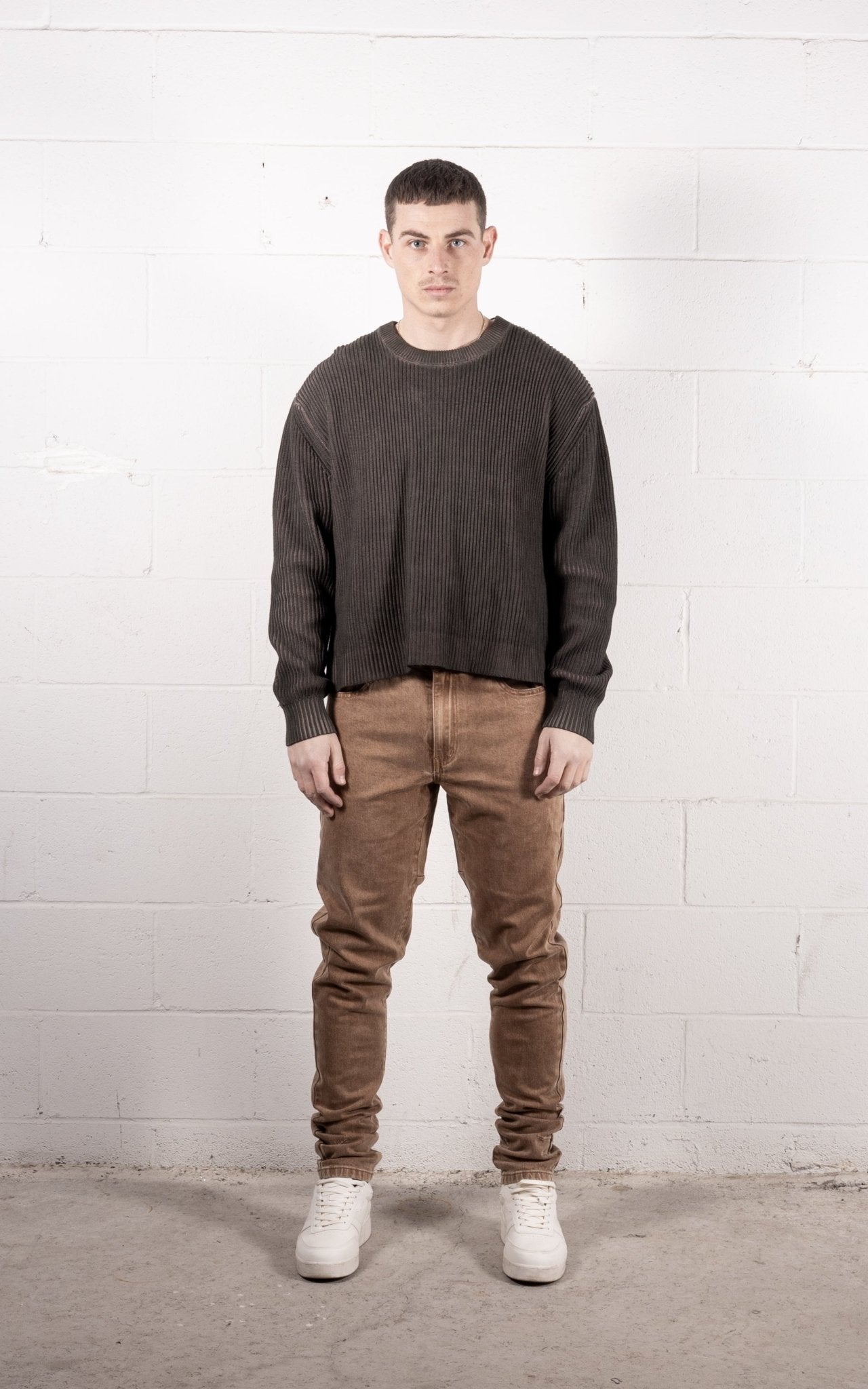 [119] : Skinny Fit Denim – Brown – 32 - BDK