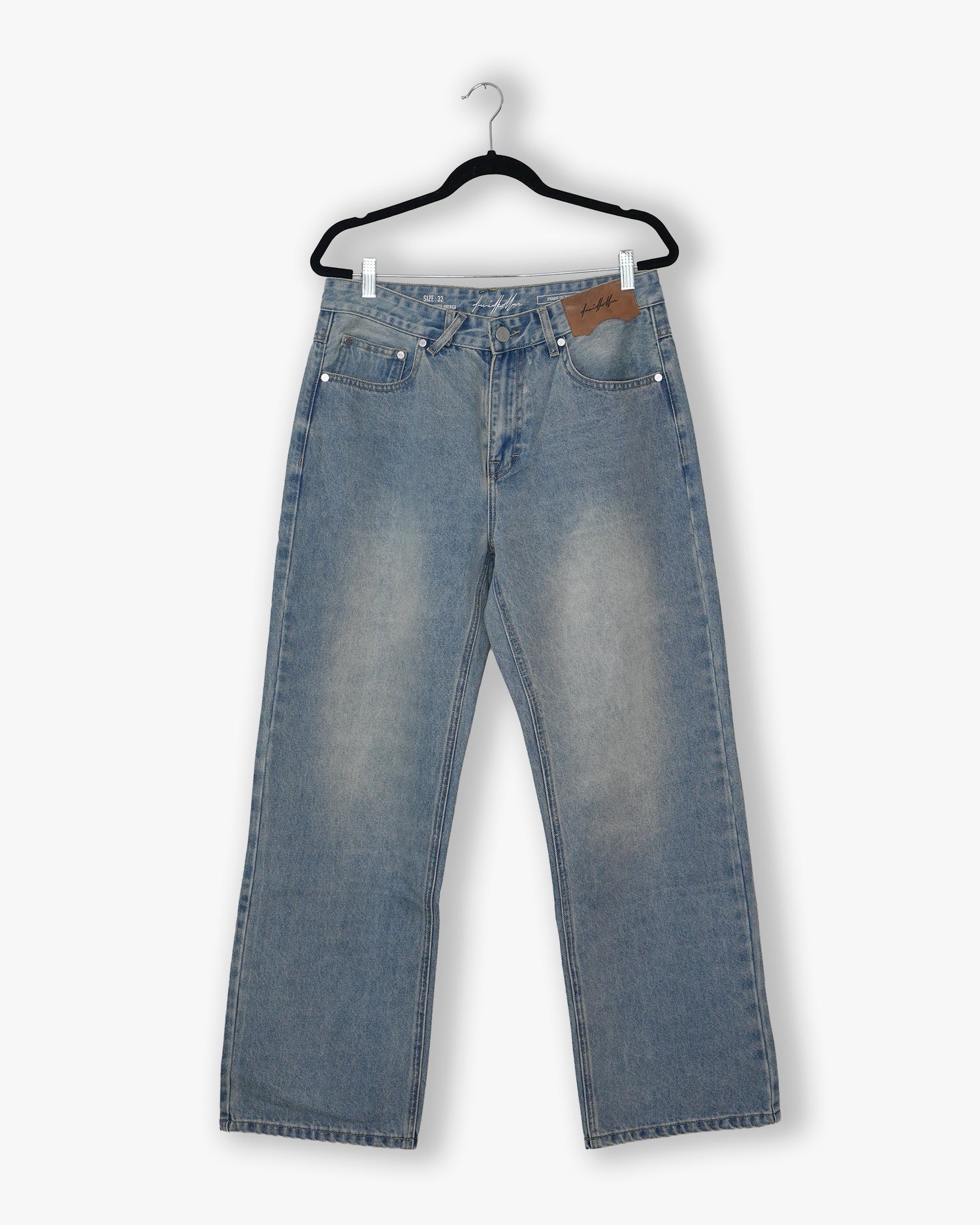 [#120] : Straight Fit Denim – Washed Blue – 32