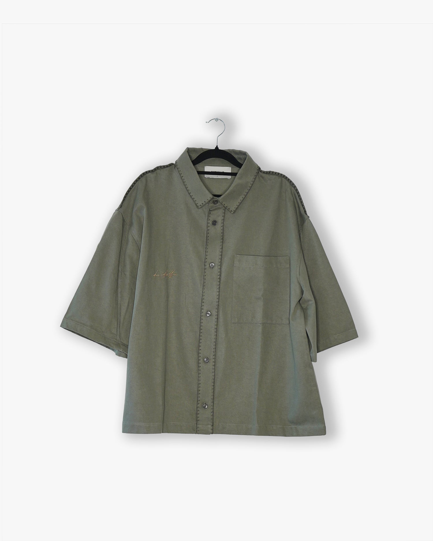 [#14] : Beverly Hills Club Boxy Short Sleeve Button Up Shirt – Vintage Green – L