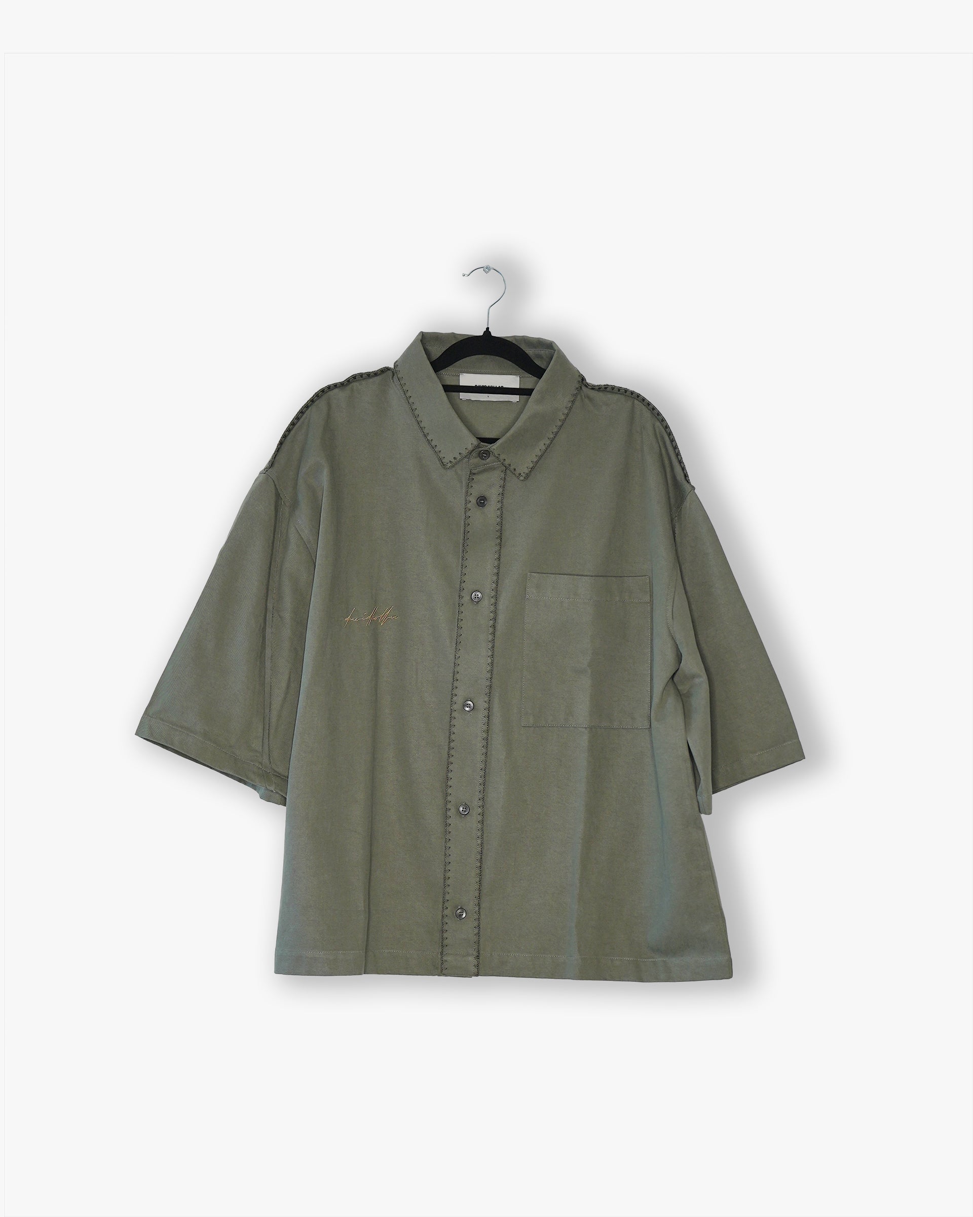 [#14] : Beverly Hills Club Boxy Short Sleeve Button Up Shirt – Vintage Green – L