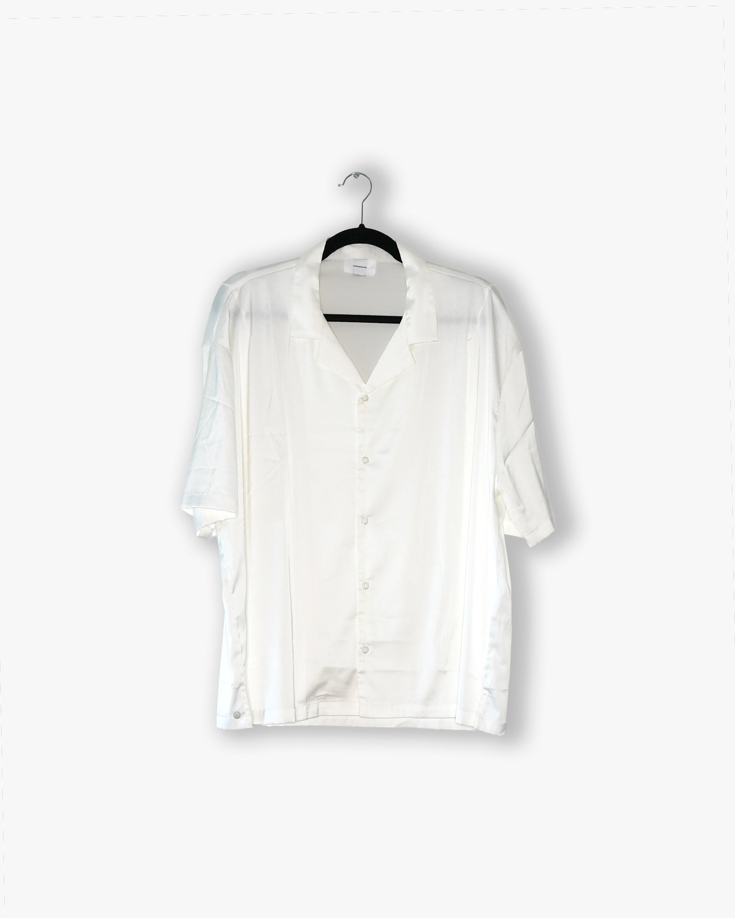 [#19] : Silk Short Sleeve Button Up Shirt – White – L