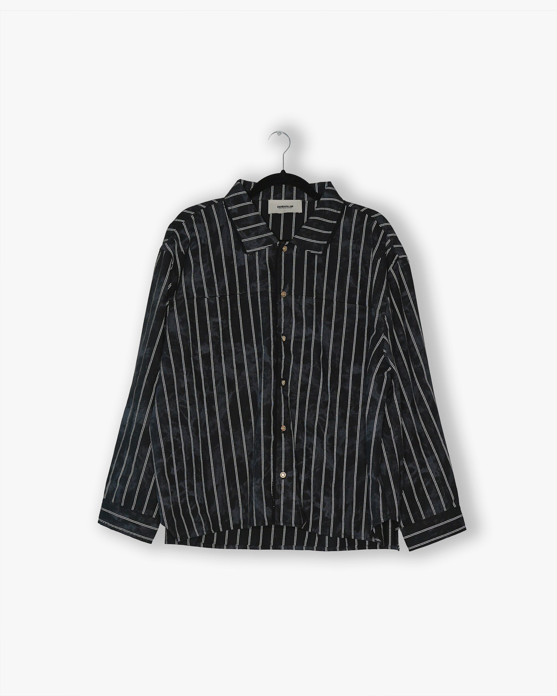 [#23] : Patterned Pinstriped Longsleeve Button Up – Black Pinstripe – M