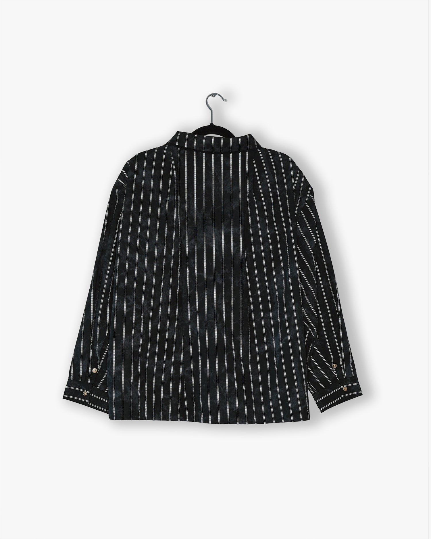 [#23] : Patterned Pinstriped Longsleeve Button Up – Black Pinstripe – M
