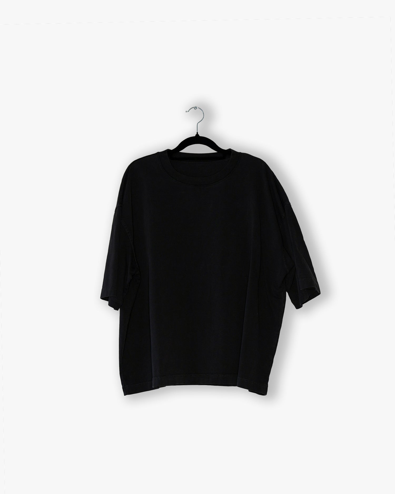 [#26] : Cropped Oversized T-Shirt – Black – M