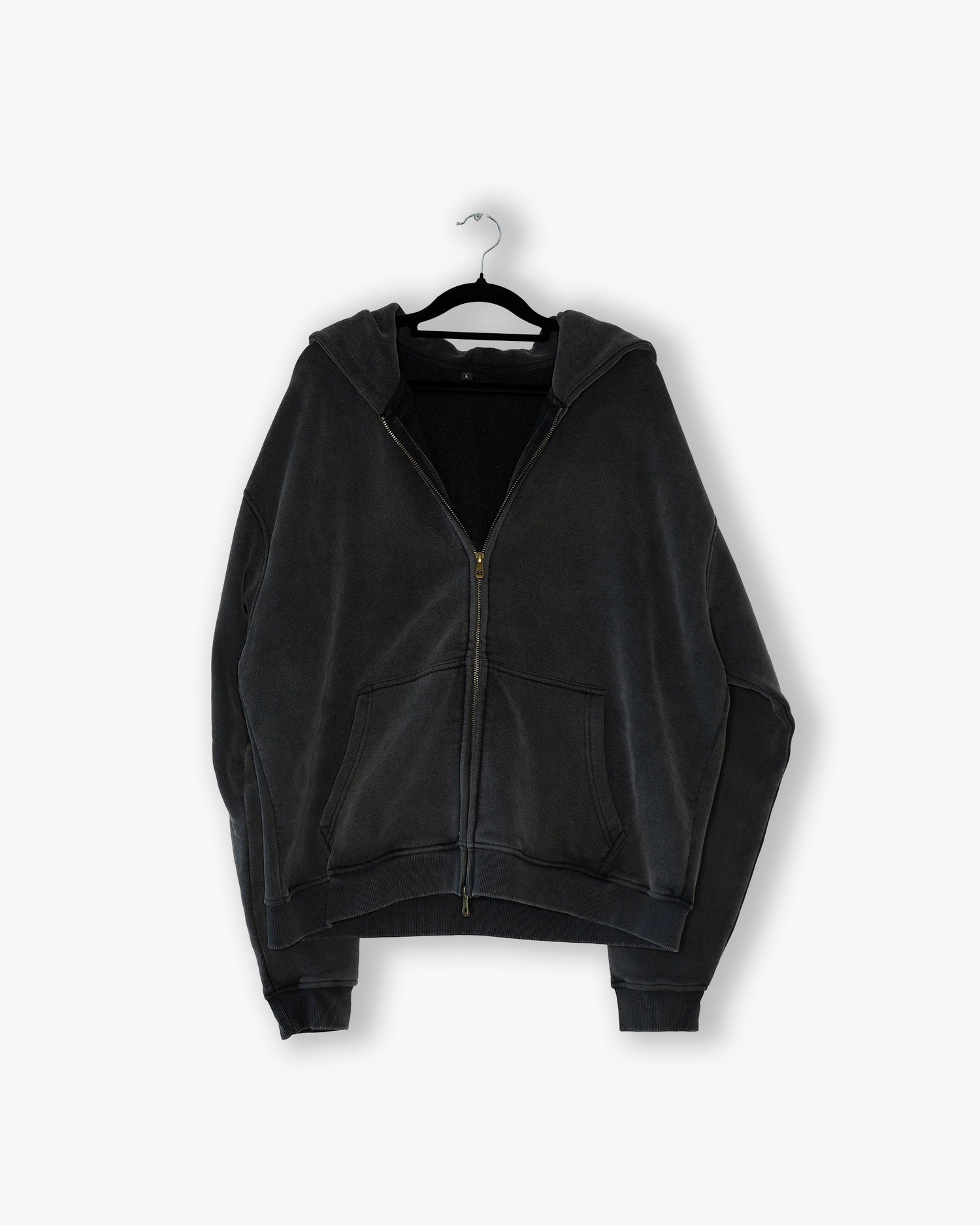 [#29] : Cropped Oversized Zip Up Hoodie – Vintage Black – L