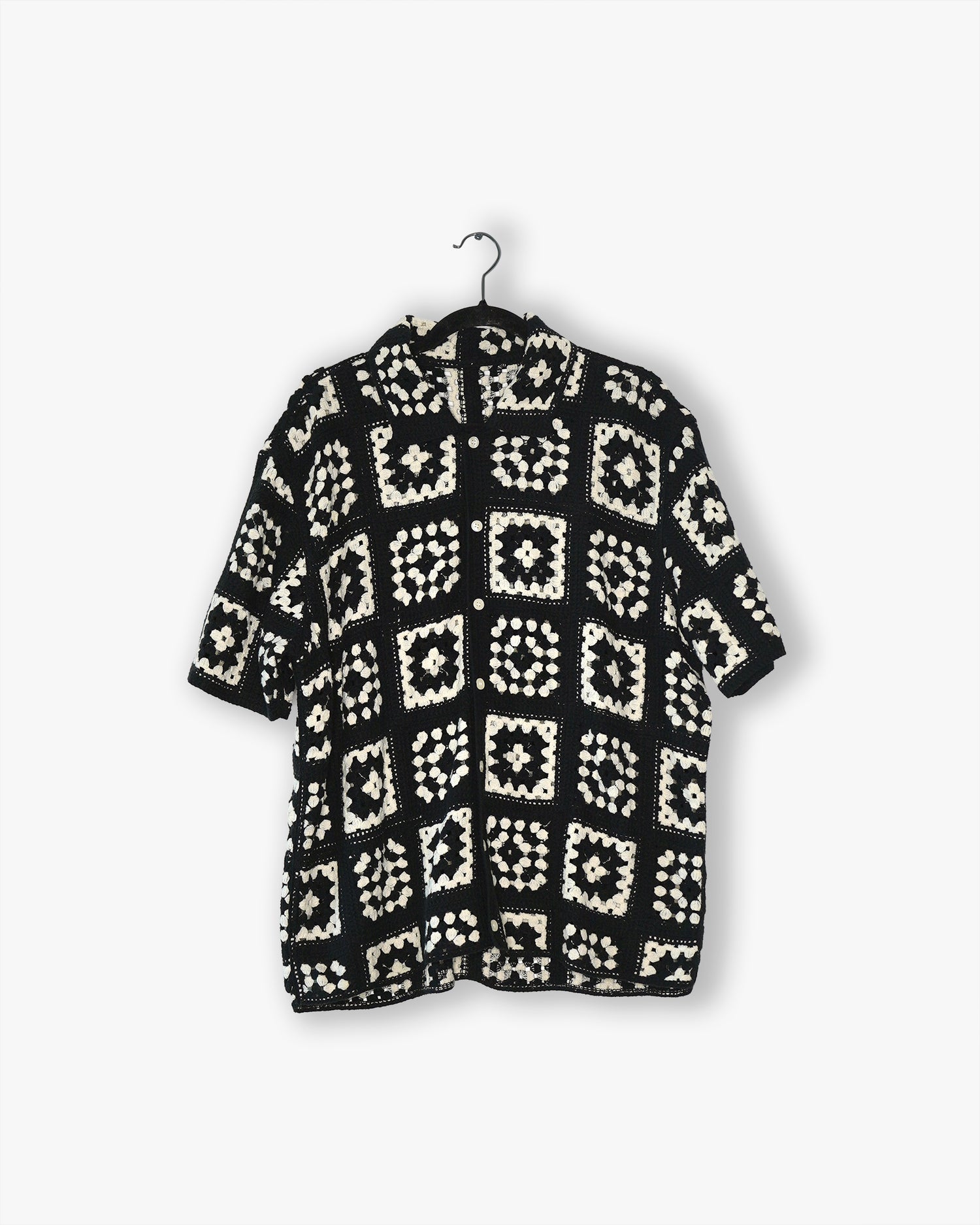 [#31] : Floral Crochet Short Sleeve Button Down – Black/White – L