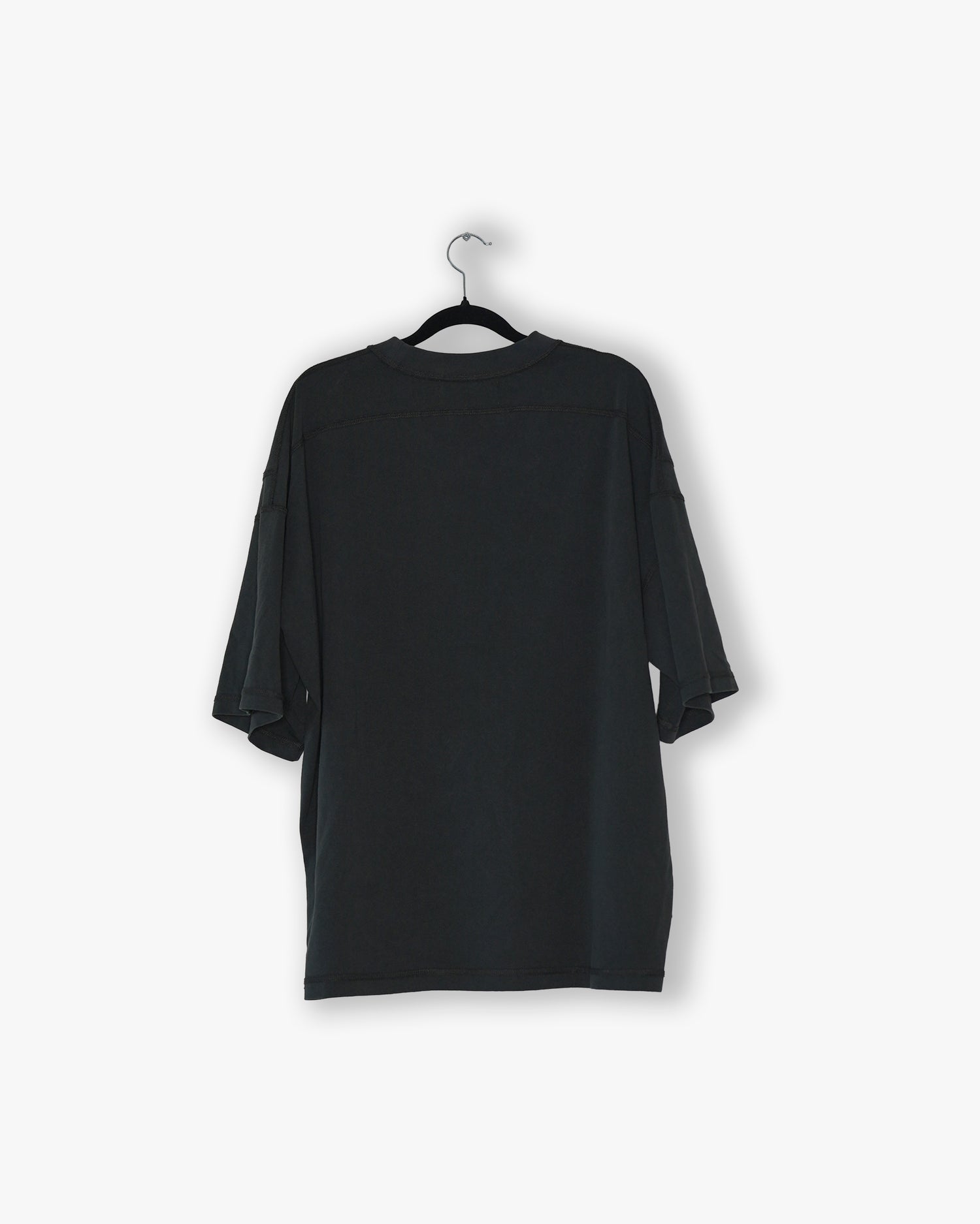 [#44] : Cropped Relaxed T-Shirt – Caviar Black – L