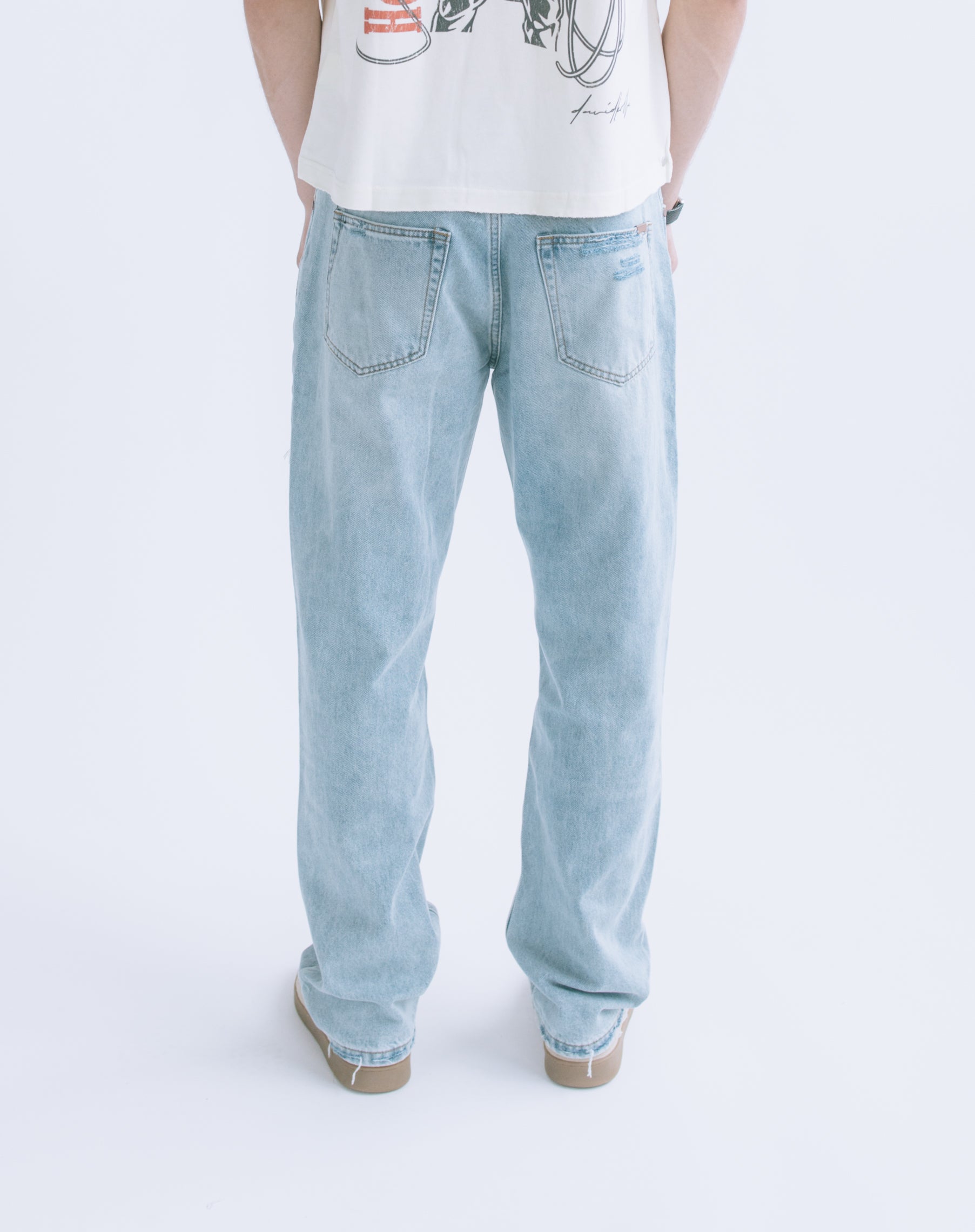 Straight Cut Denim: Classic Blue