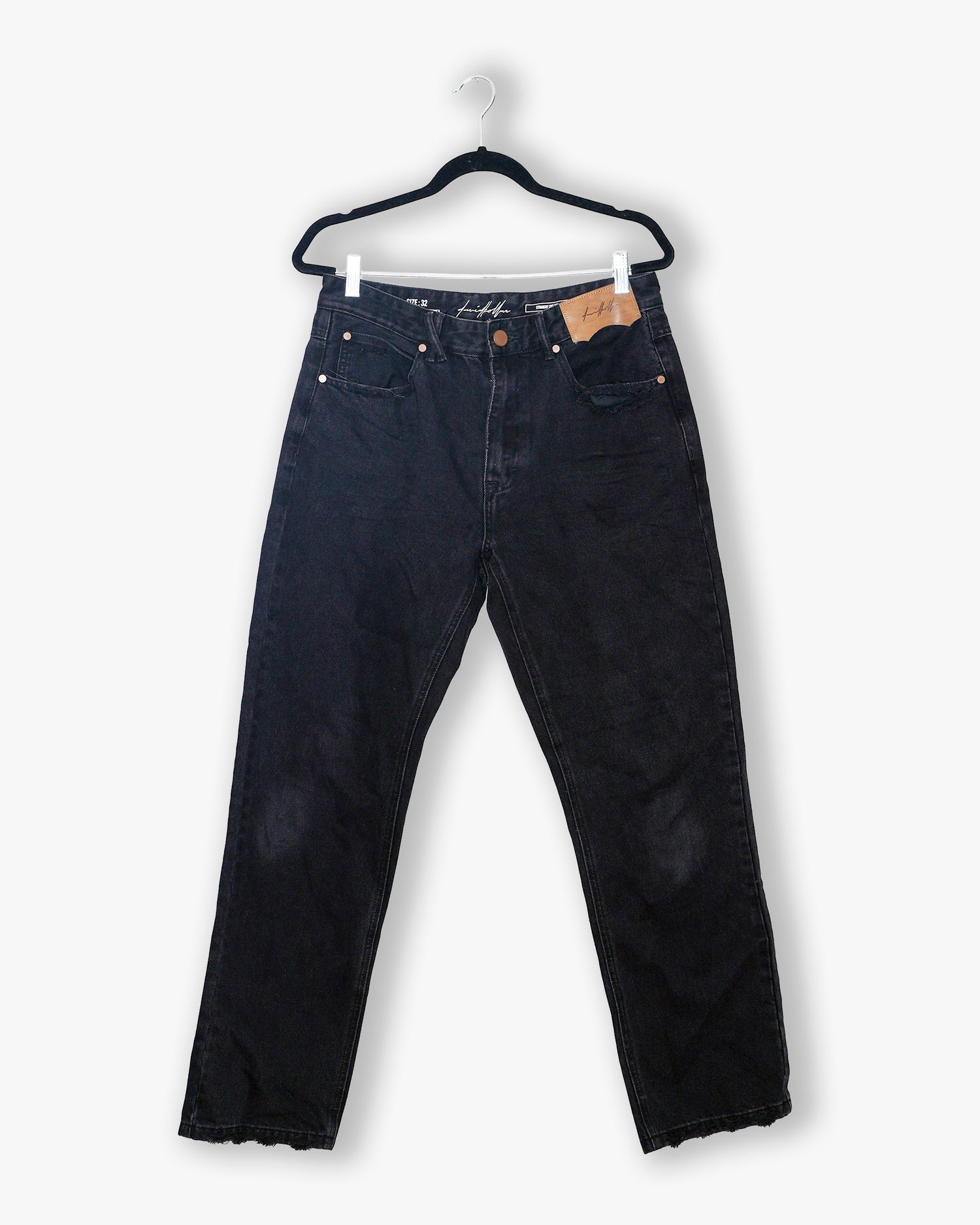 [#212] : Straight Fit Denim - Black - 32